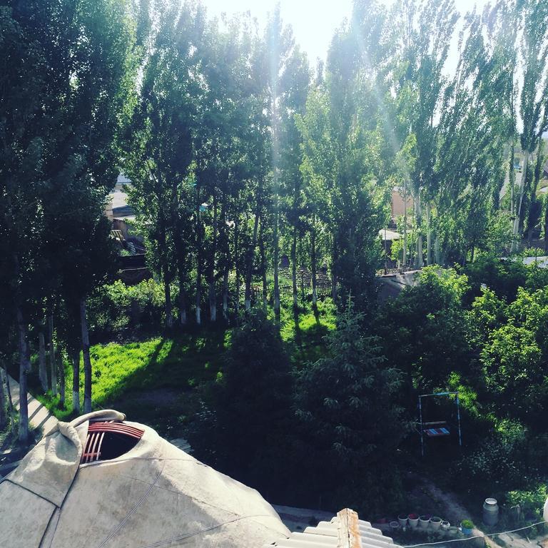 Kochkor Guest House Mira מראה חיצוני תמונה