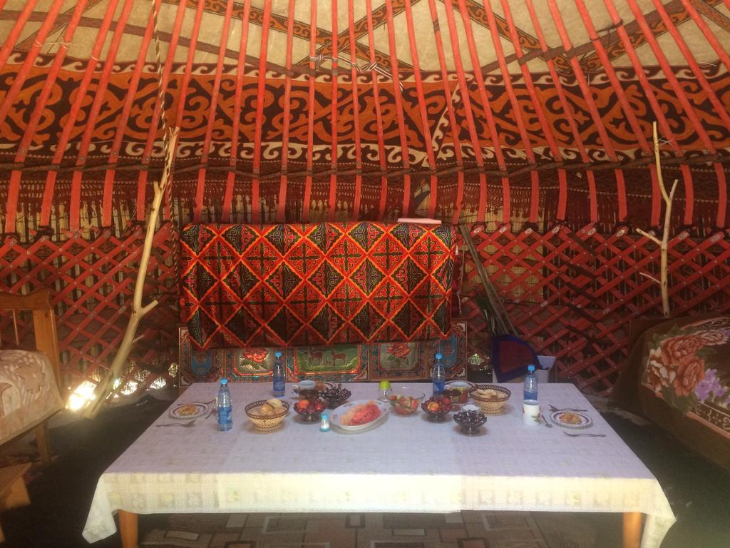 Kochkor Guest House Mira מראה חיצוני תמונה